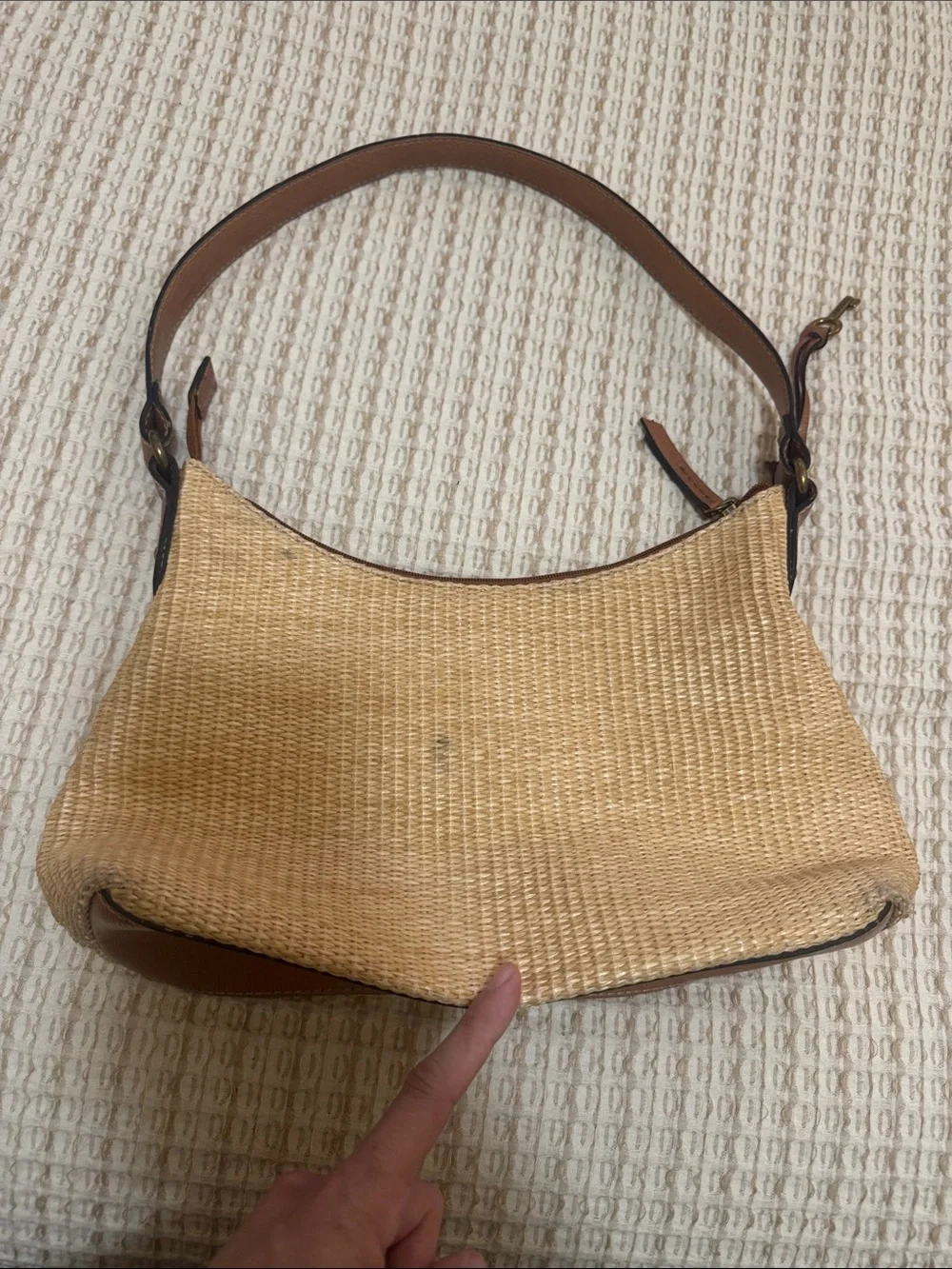 Woven Straw Shoulder Bag with Embroidered Floral Accents - Natural - Picture 4 of 5